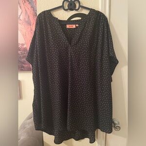 Evri Plus Size Womens blouse size 4X pre-owned